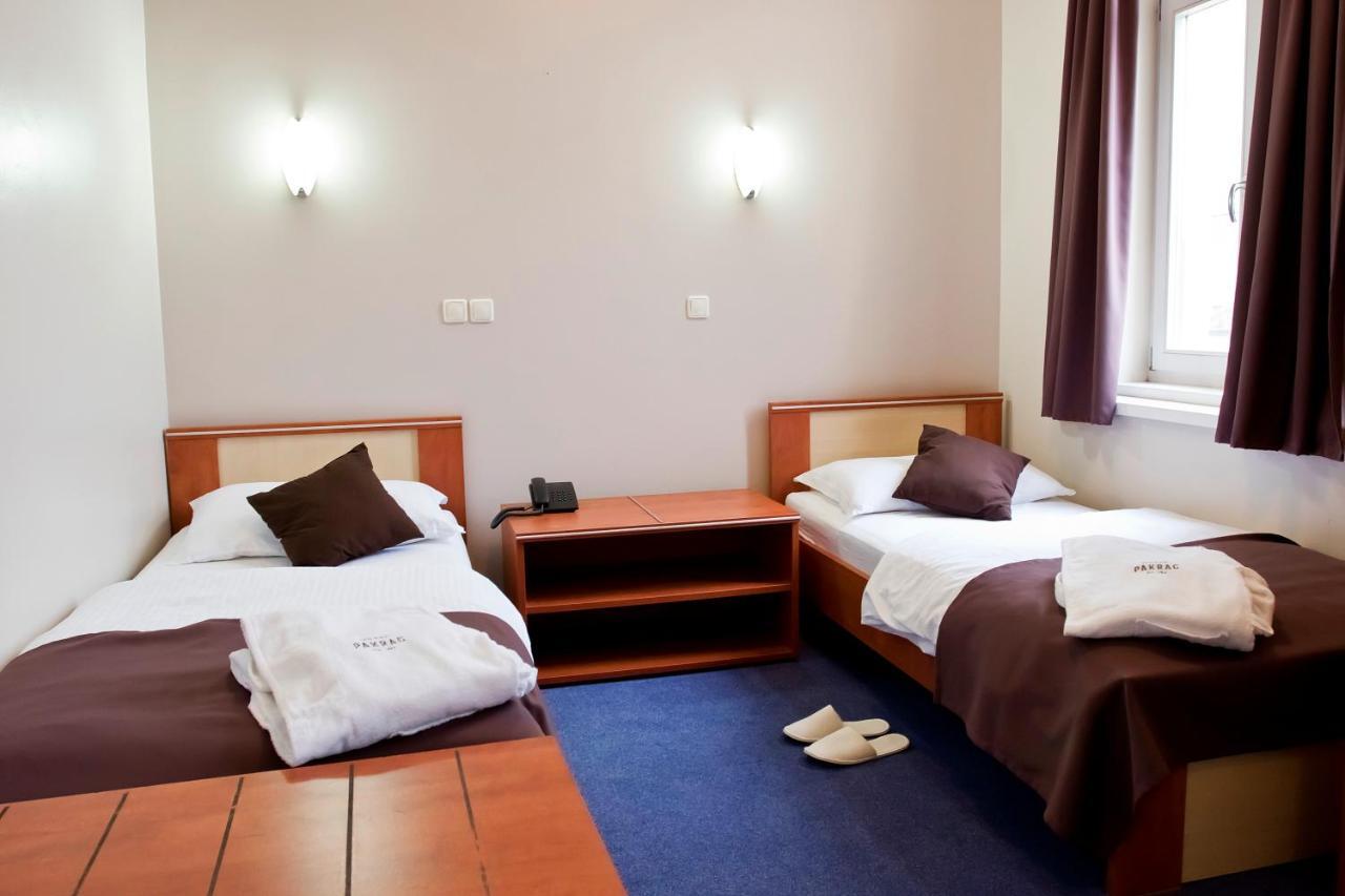 Hotel Pakrác Kültér fotó